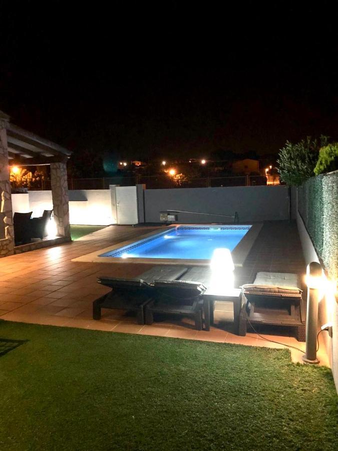 Casa En L Escala Con Piscina Y Wifi Free Villa L' Escala Exterior foto