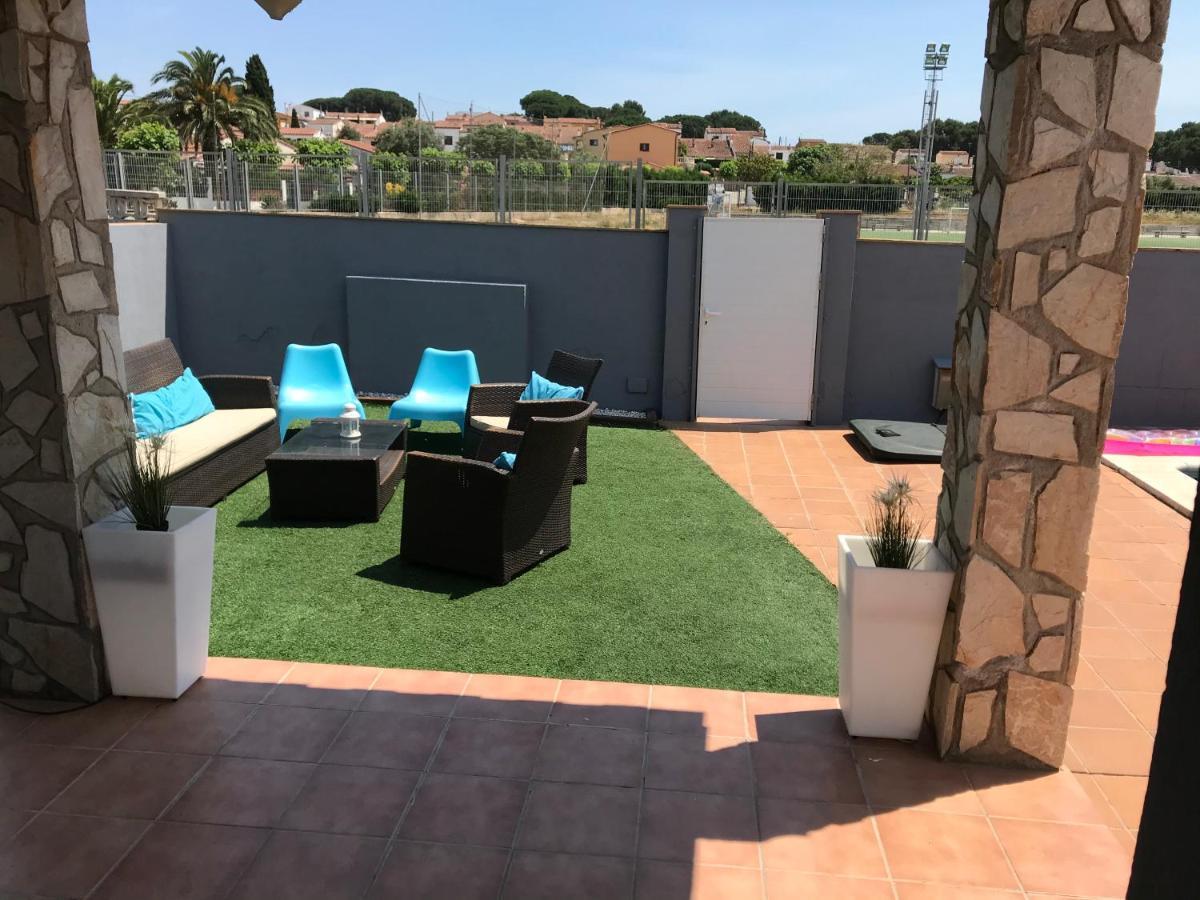 Casa En L Escala Con Piscina Y Wifi Free Villa L' Escala Exterior foto