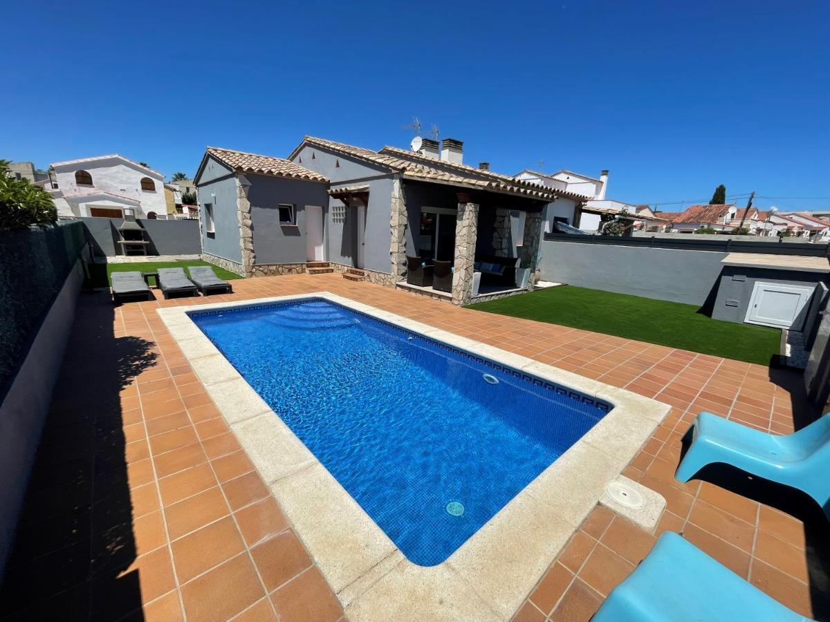 Casa En L Escala Con Piscina Y Wifi Free Villa L' Escala Exterior foto